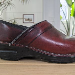 Classic Dansko clogs - rarely worn